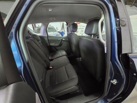 Vauxhall Meriva 1.7 CDTi Exclusiv Auto Euro 5 5dr 19