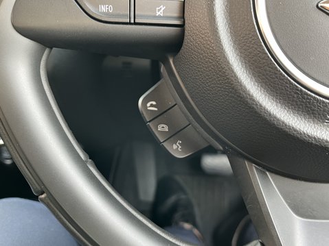 Suzuki Swift 1.2 Dualjet 83 12V Hybrid SZ5 5dr Auto 25