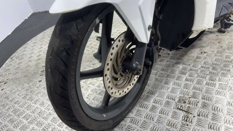 Honda Vision NSC 50 R 2014 17K RUNNING PROJECT SCOOTER 50CC SPARES OR REPAIR 22