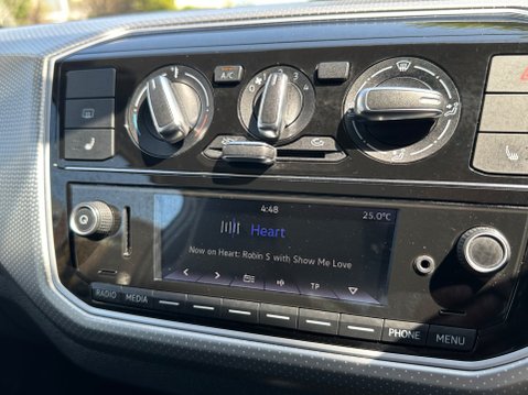 Volkswagen Up HIGH UP 23