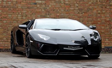 Lamborghini Aventador LP 700-4 Roadster 1