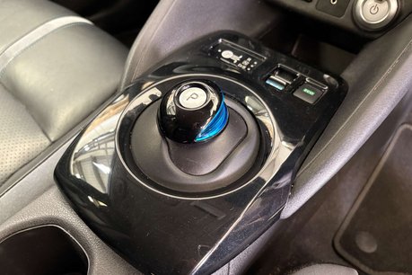 Nissan LEAF 40kWh Tekna Hatchback 5dr Electric Auto (150 ps) 40