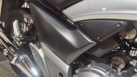 Suzuki Inazuma GW 2013 ONLY 12K NEW MOT WARRANTY 250CC COMMUTER BIKE 38