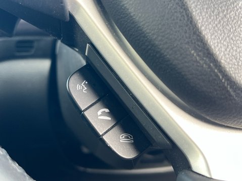 Suzuki Vitara SZ-T 31