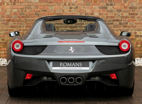 Ferrari 458 Spider 5