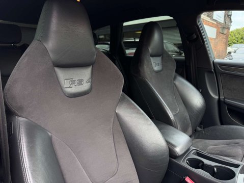 Audi RS4 4.2 RS 4 FSI Quattro Auto 4WD 5dr 50