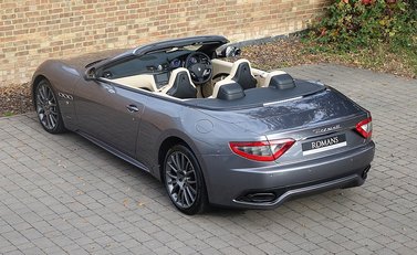 Maserati Grancabrio Sport 16