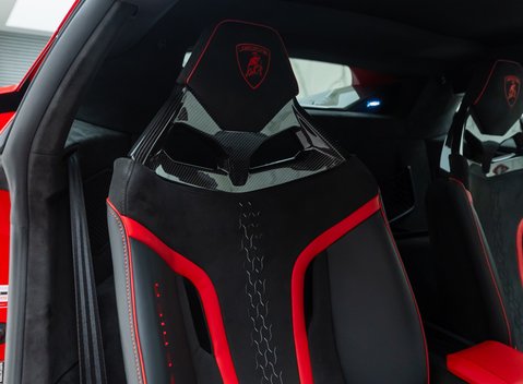 Lamborghini Huracan TECNICA 15