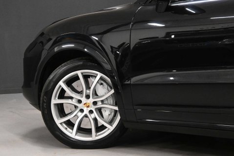 Porsche Cayenne 4.0 Cayenne V8 T Auto 4WD 5dr 25