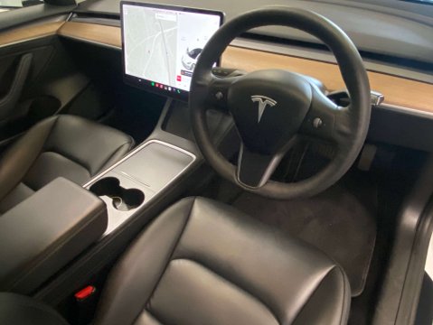 Tesla Model 3 Model 3 Long Range AWD 4WD 4dr 14