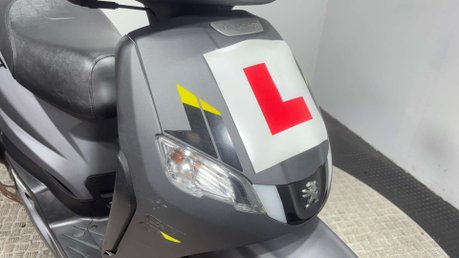 Peugeot Tweet GT 2022 9K RUNS GREAT EASY LIGHT PROJECT BIKE SCOOTER 125CC 25