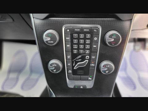 Volvo V40 T2 R-DESIGN NAV PLUS 25