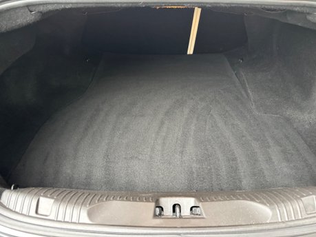 Jaguar XF 3.0d V6 Premium Luxury Saloon 4dr Diesel Auto Euro 5 (s/s) (240 ps) 17