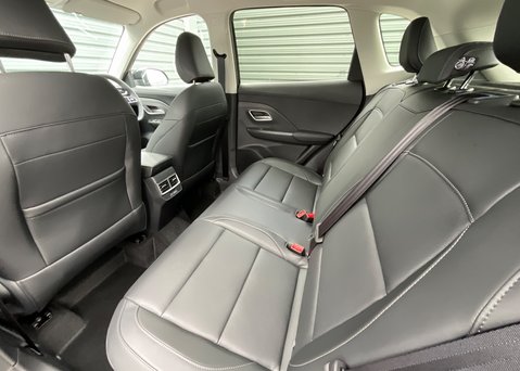 MG ZS 1.5 HYBRID+ TROPHY 17