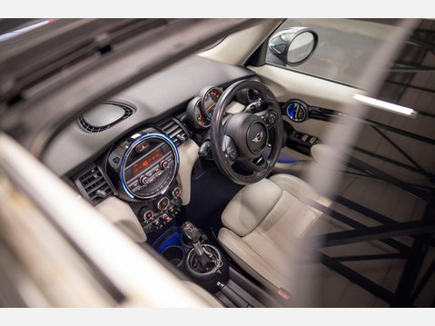 Mini Hatch 2.0 Cooper S Auto Euro 6 (s/s) 5dr 58