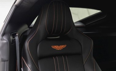 Aston Martin V8 Vantage 11