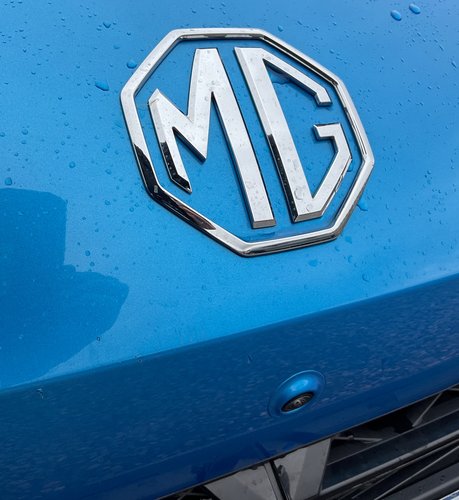 MG MG3 TROPHY