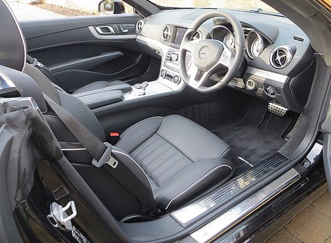 Mercedes-Benz SL Class SL350 Sport AMG 10