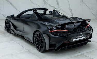 McLaren 765LT Spider 14