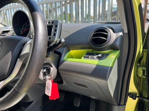 Chevrolet Spark LTZ 41