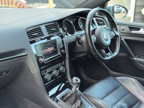 Volkswagen Golf 2.0 TSI BlueMotion Tech R Hatchback 5dr Petrol Manual 4Motion Euro 6 (s/s) 31