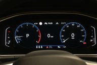 Volkswagen T-Roc 1.5 T-Roc Style TSI Semi-Auto 5dr 51