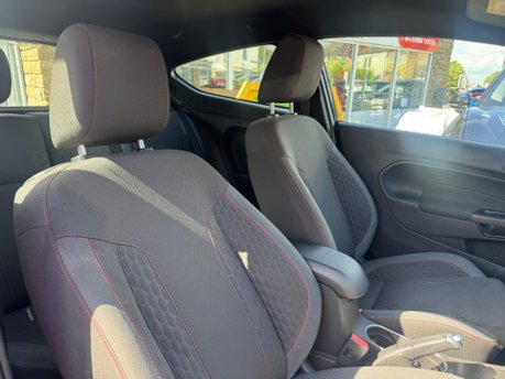 Ford Fiesta ST-LINE 8