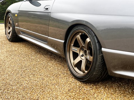 Nissan GT-R R33 V-Spec (Series 3) 22