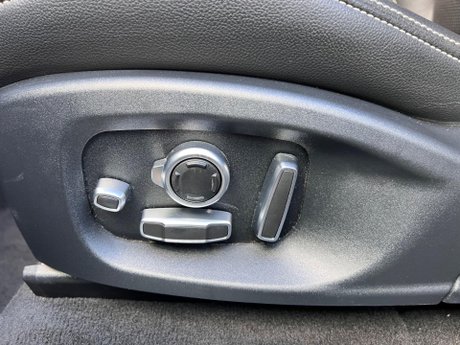 Jaguar F-Pace 3.0 D300 V6 S Auto AWD Euro 6 (s/s) 5dr 46