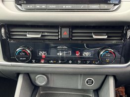 Nissan Qashqai 1.3 Qashqai Acenta Premium DiG-T MHEV 5dr 52