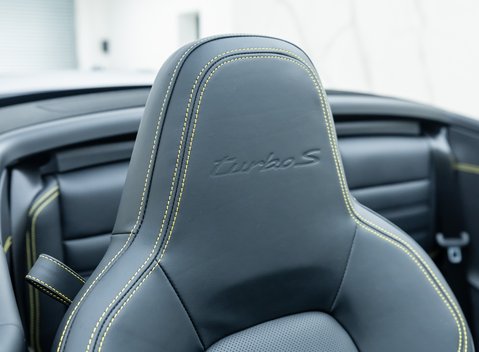 Porsche 911 Turbo S Cabriolet (992) 17
