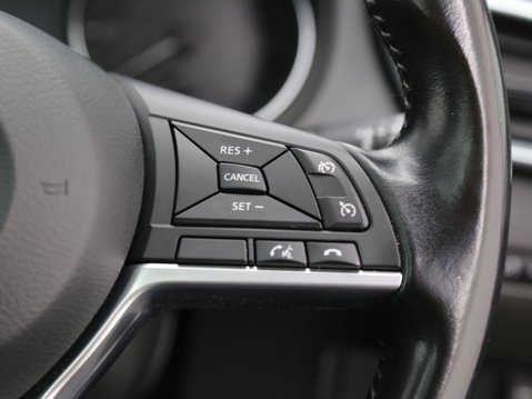 Nissan Qashqai 1.5 dCi Tekna Euro 6 (s/s) 5dr 12
