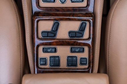 Rolls-Royce Corniche V Convertible 23