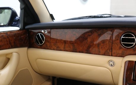 Bentley Arnage Red Label - 1 Owner - Full Bentley Service History 40