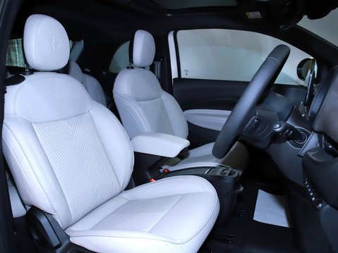 Fiat 500 87kW Giorgio Armani 42kWh 3dr Auto 18