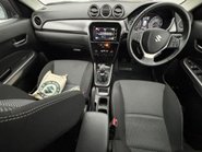 Suzuki Vitara SZ-T BOOSTERJET MHEV 3