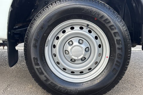 Isuzu D-Max Extended Cab 1.9 4x4 Pickup 27