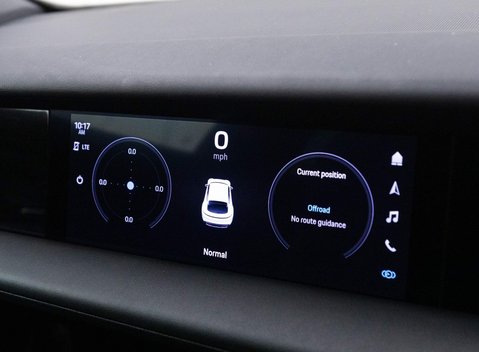 Porsche Taycan 4 CROSS TURISMO 17