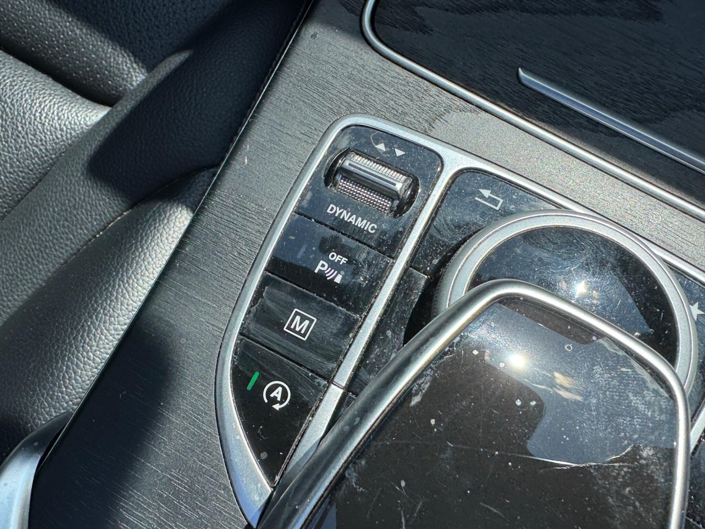 2017 Mercedes-Benz GLC — image 29