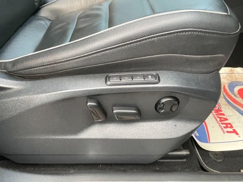 Volkswagen Tiguan 2.0 TDI SEL SUV 5dr Diesel DSG 4Motion Euro 6 (s/s) (150 ps) 31