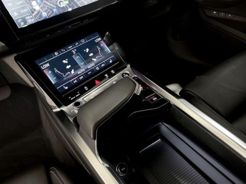 Audi E-Tron 50 S line SUV 5dr Electric Auto quattro 71.2kWh (11kW Charger) (313 ps) Rev 17