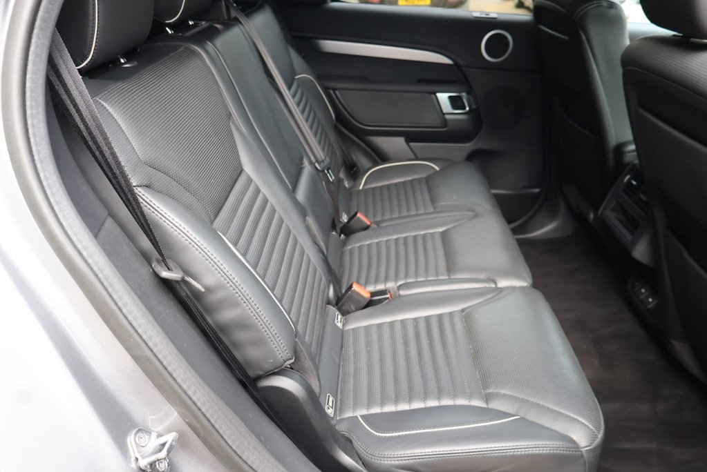 Land Rover Discovery R-DYNAMIC HSE MHEV COMMERCIAL GENUINE REAR SEATS  22 WHEELS BLACK ROOF  15