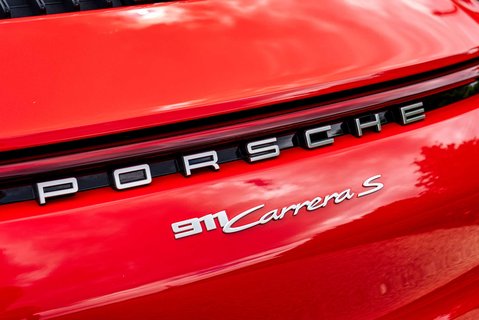 Porsche 911 Carrera S PDK 23