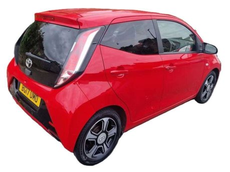 Toyota Aygo 1.0 VVT-i x-clusiv3 Hatchback 5dr Petrol x-shift Euro 6 (68 ps) 4