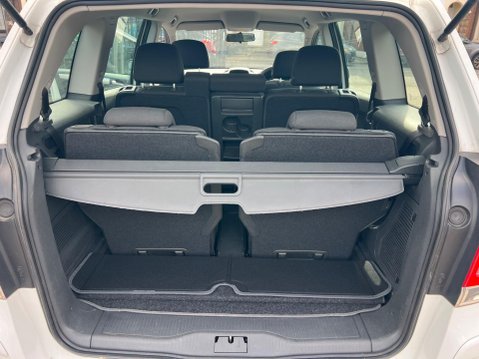 Vauxhall Zafira 1.8 16V Exclusiv Euro 5 5dr 24