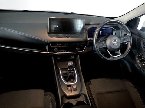 Nissan Qashqai 1.3 DIG-T MHEV N-Connecta SUV 5dr Petrol Hybrid Manual Euro 6 (s/s) (140 ps 19