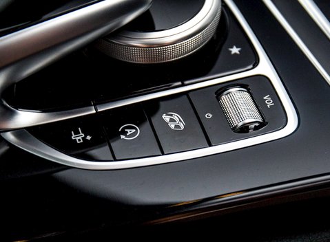 Mercedes-Benz C Class C63 Coupe 27