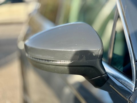 Volkswagen Tiguan 2.0 TDI SE Navigation Euro 6 (s/s) 5dr 36