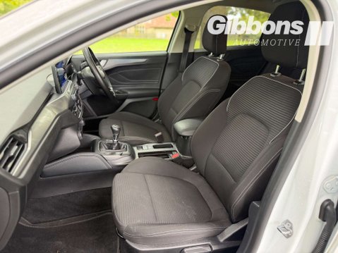 Ford Focus 1.0 Focus Titanium 5dr 41
