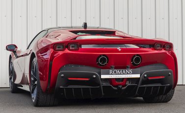 Ferrari SF90 Stradale 3